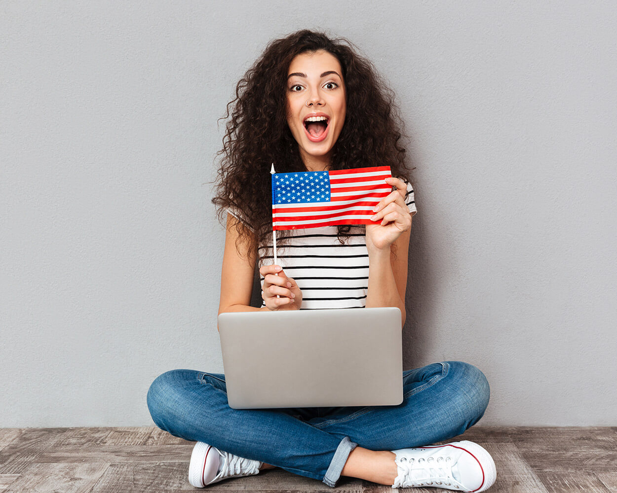 Sobre A Klai English é uma instituição dedicada a capacitar indivíduos a se comunicarem eficazmente em um mundo cada vez mais globalizado. Nossa visão é construir pontes linguísticas e culturais, capacitando nossos alunos a alcançarem o sucesso pessoal e profissional.